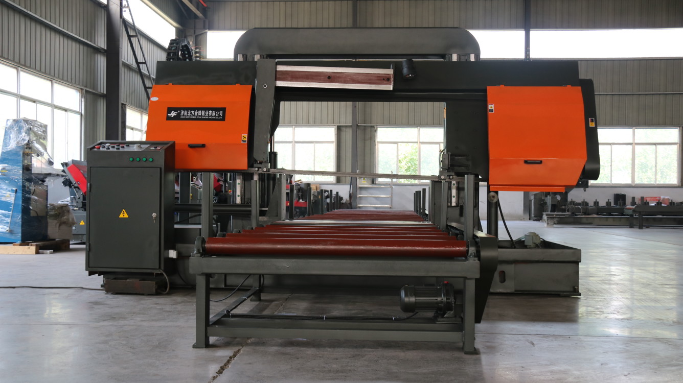 1000 mm zware semi-automatische bandzaagmachine1 (4)